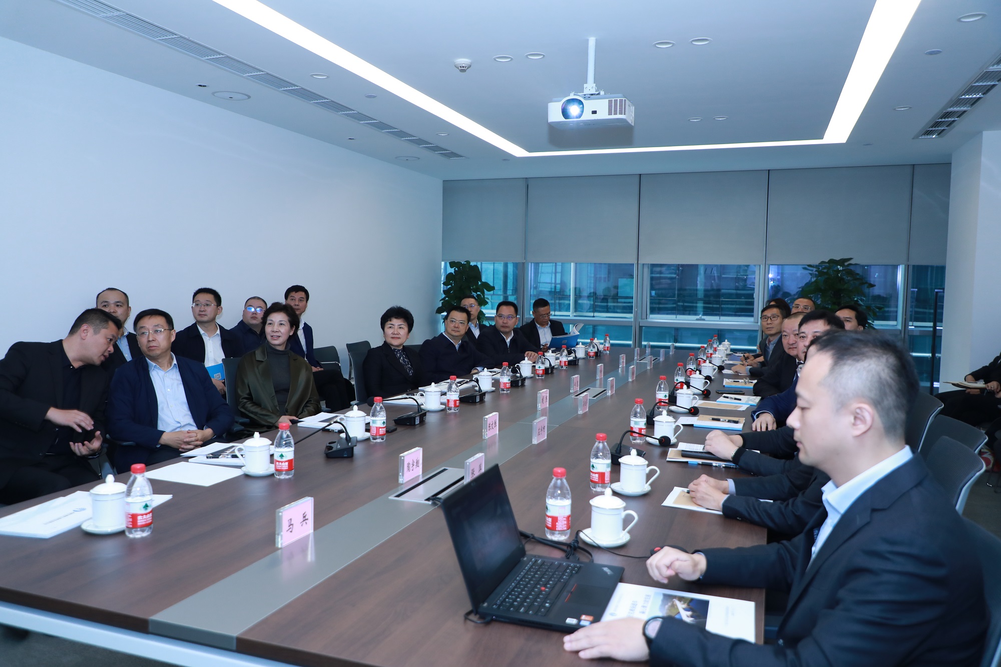 省人大常委會副主任、達(dá)州市委書記包惠蒞臨公司視察指導(dǎo)